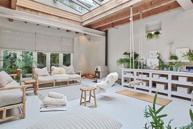 Ngôi nhà trắng đẹp như tranh vẽ với những góc nhà lung linh chẳng khác gì studio - Ảnh 1. Ngôi nhà trắng đẹp như tranh vẽ với những góc nhà lung linh chẳng khác gì studio - Ảnh 1.