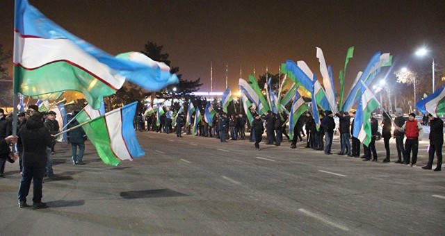 Cuối cùng, cũng xuất hiện hình ảnh dân Uzbekistan đón người hùng trở về: Vui và rộn ràng không kém Việt Nam! - Ảnh 6. Cuối cùng, cũng xuất hiện hình ảnh dân Uzbekistan đón người hùng trở về: Vui và rộn ràng không kém Việt Nam! - Ảnh 6.