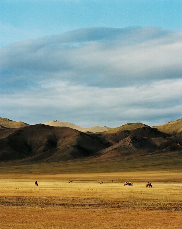 Những bức ảnh siêu thực ở Mông Cổ - Ảnh 5.