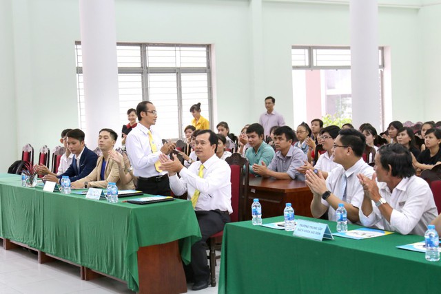 Pharmacity chú trọng phát triển dược sĩ chất lượng cao, tiên phong triển khai chương trình hợp tác đào tạo liên thông Cao đẳng, Đại học - Ảnh 4. Pharmacity chú trọng phát triển dược sĩ chất lượng cao, tiên phong triển khai chương trình hợp tác đào tạo liên thông Cao đẳng, Đại học - Ảnh 4.