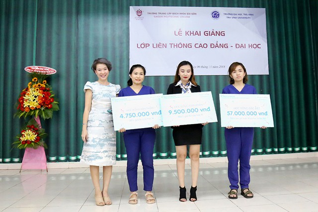 Pharmacity chú trọng phát triển dược sĩ chất lượng cao, tiên phong triển khai chương trình hợp tác đào tạo liên thông Cao đẳng, Đại học - Ảnh 5. Pharmacity chú trọng phát triển dược sĩ chất lượng cao, tiên phong triển khai chương trình hợp tác đào tạo liên thông Cao đẳng, Đại học - Ảnh 5.