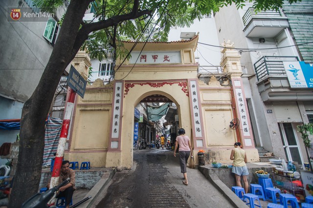 Chuyện về một con phố có nhiều cổng làng nhất Hà Nội: Đưa chân qua cổng phải tôn trọng nếp làng - Ảnh 2.