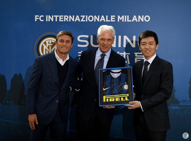 Chân dung tân chủ tịch Inter Milan: 27 tuổi, con trai tỷ phú Trung Quốc, đẹp như tài tử - Ảnh 4.