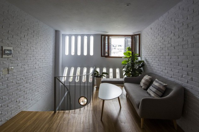 Ngôi nhà ống 41m² trên đất méo nhưng với thiết kế tài tình, góc nào nhìn cũng đẹp như tranh nghệ thuật ở Hà Nội - Ảnh 3. Ngôi nhà ống 41m² trên đất méo nhưng với thiết kế tài tình, góc nào nhìn cũng đẹp như tranh nghệ thuật ở Hà Nội - Ảnh 3.