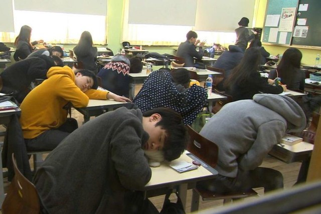Mặt tối đáng buồn đằng sau nền giáo dục tốt nhất thế giới của Hàn Quốc - Ảnh 3.