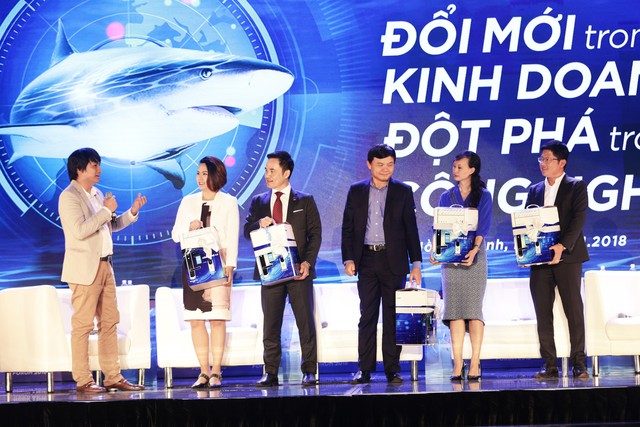 Chuyện khởi nghiệp của CEO 8X: Bán khóa điện tử ở Việt Nam chẳng khác gì việc mang giày sang châu Phi bán - Ảnh 2.