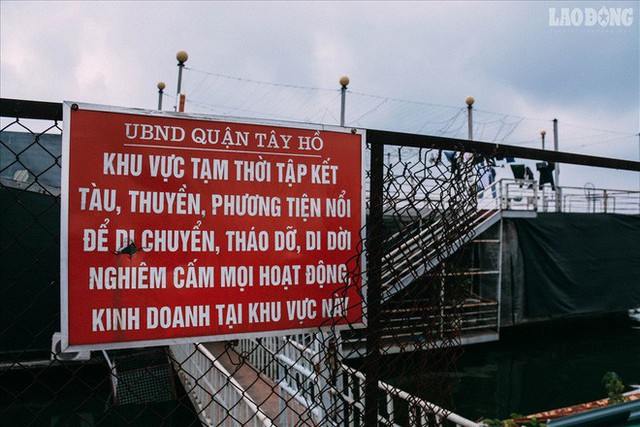  Bến du thuyền hồ Tây xa hoa một thời sao lại biến thành nghĩa địa hoang tàn thế này? - Ảnh 2.