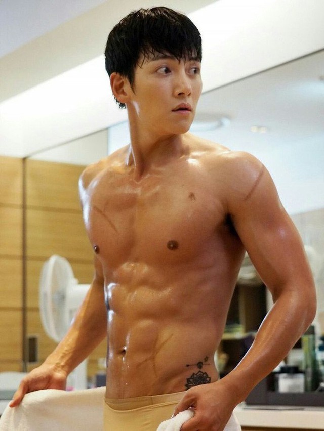Trào lưu phẫu thuật thẩm mỹ mới: Body 6 múi sexy không cần phải tập cũng có! - Ảnh 1.