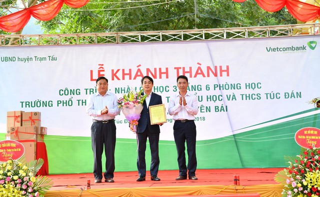 Vietcombank tài trợ 3 tỷ đồng xây nhà lớp học tại tỉnh Yên Bái - Ảnh 1.