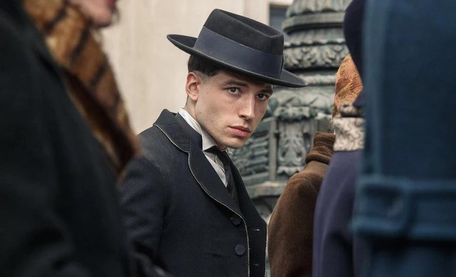 6 bí mật về gia đình Dumbledore có liên quan đến “Fantastic Beasts 2” mà khán giả nên biết - Ảnh 4. 6 bí mật về gia đình Dumbledore có liên quan đến “Fantastic Beasts 2” mà khán giả nên biết - Ảnh 4.