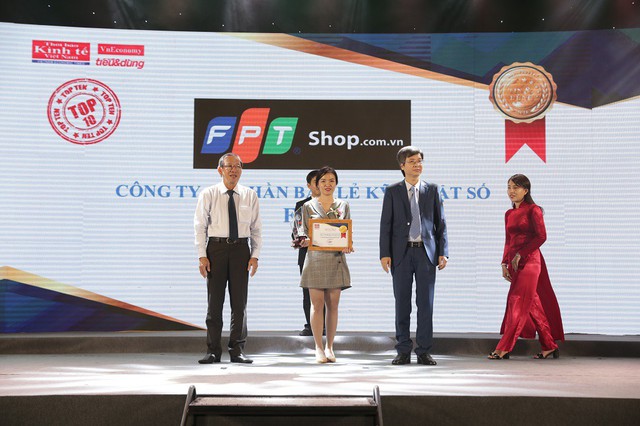 FPT Retail nhận cú đúp giải thưởng cho nhà bán lẻ năm 2018     - Ảnh 2.