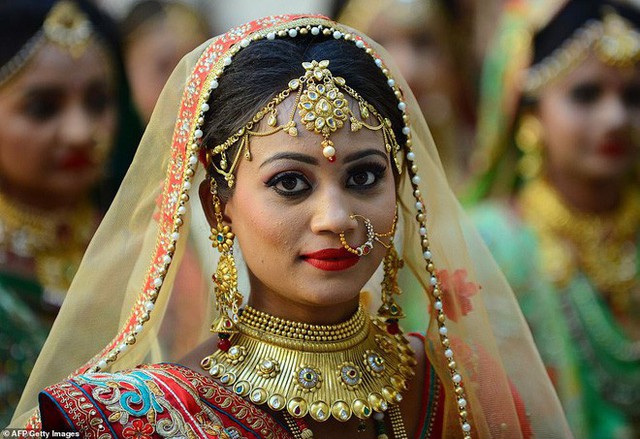 Đại gia Ấn Độ tổ chức đám cưới cho 261 cô gái nhà nghèo, cho cả của hồi môn khi về nhà chồng - Ảnh 6.