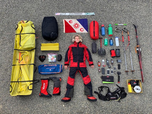 Nhà thám hiểm 33 tuổi này là người đầu tiên một mình vượt qua Nam Cực, sống nhờ thanh năng lượng và đồ ăn khô đóng băng - Ảnh 2.