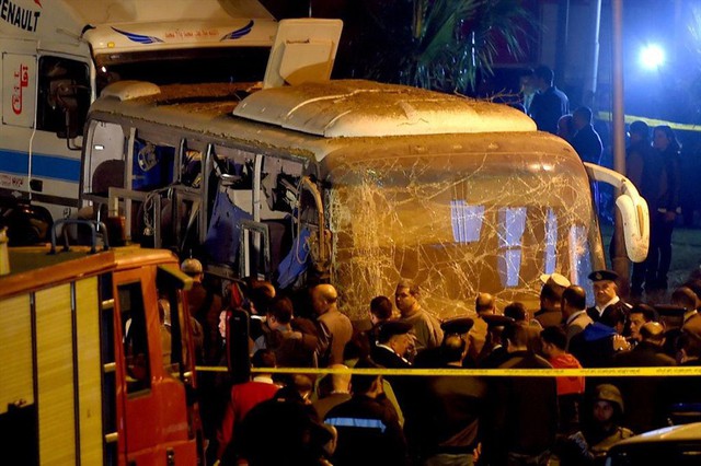 Du khách sợ hãi muốn hủy tour sau vụ nổ bom xe du lịch Việt ở Ai Cập - Ảnh 3.