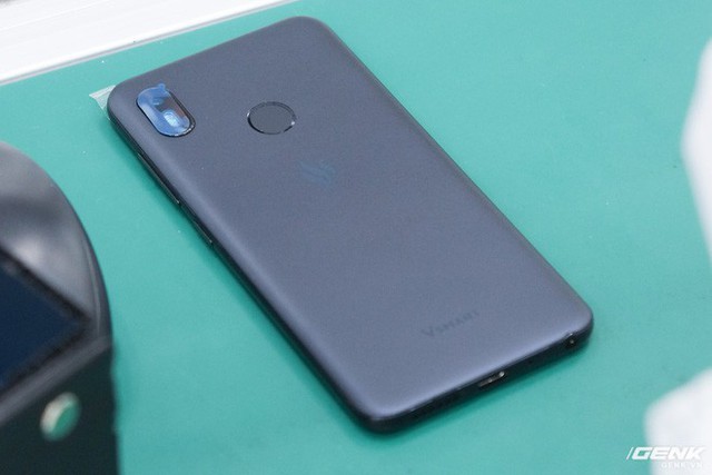 Đây là những mẫu smartphone Vsmart sắp được mở bán: Active 1, Active 1+, Joy 1+, Joy 1 - Ảnh 4. Đây là những mẫu smartphone Vsmart sắp được mở bán: Active 1, Active 1+, Joy 1+, Joy 1 - Ảnh 4.