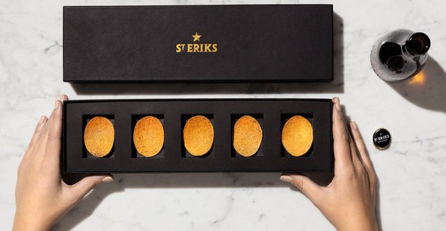 Gần 1,3 triệu cho 1 hộp 5 miếng, đây là món snack khoai tây chiên đắt nhất thế giới - Ảnh 2.