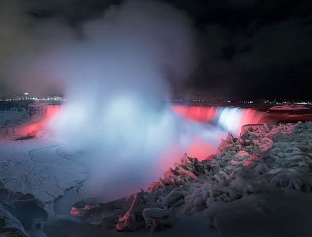 Chiêm ngưỡng bức ảnh thác Niagara vào mùa đông băng giá: cứ ngỡ chụp ở hành tinh nào khác! - Ảnh 2.