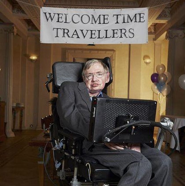 22 sự thật thú vị về cuộc đời của Stephen Hawking - Là học sinh trung bình, gia đình trí thức nhưng khá... lập dị - Ảnh 10.