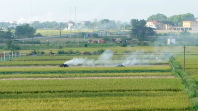Ô nhiễm không chỉ ở thành phố, nông thôn Việt Nam cũng đang gặp phải những thách thức như thế này - Ảnh 1.