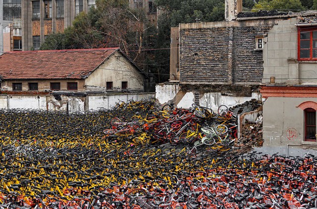 Những nghĩa trang xe đạp khổng lồ ở Trung Quốc - Ảnh 3.