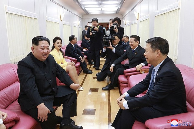 Toàn cảnh chuyến công du Trung Quốc ấn tượng của ông Kim Jong-un - Ảnh 6.