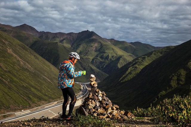 Ông bố của năm, quyết rủ cậu con trai cùng đạp xe hơn 2000km để thử thách lòng kiên trì - Ảnh 9.