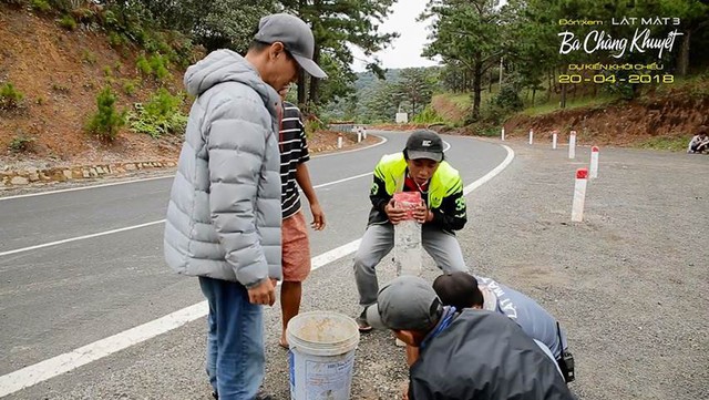 Tựa phim Lật Mặt: Ba Chàng Khuyết của Lý Hải với một cảnh phim tiêu tốn cả tỷ đồng - Ảnh 3.