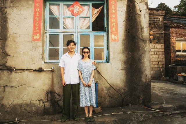 Bộ ảnh film đậm màu sắc một nghìn chín trăm hồi đó kể chuyện tình đơn sơ của bố mẹ mình - Ảnh 1. Bộ ảnh film đậm màu sắc một nghìn chín trăm hồi đó kể chuyện tình đơn sơ của bố mẹ mình - Ảnh 1.