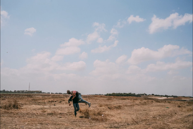 Biên giới Gaza thành cánh đồng chết vì Mỹ mở Đại sứ quán tại Jerusalem - Ảnh 6. Biên giới Gaza thành cánh đồng chết vì Mỹ mở Đại sứ quán tại Jerusalem - Ảnh 6.