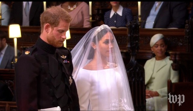 Nét mặt xúc động và đăm chiêu của hoàng tử Harry trong ngày cưới và lý do thực sự đằng sau - Ảnh 3.