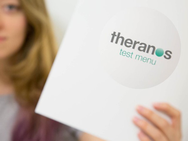 Elizabeth Holmes: Cuộc đời nữ tỷ phú từ trẻ nhất thế giới đến trắng tay - Ảnh 21.