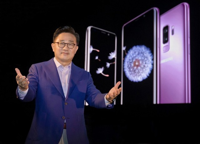 Né iPhone, Samsung sẽ ra mắt Galaxy Note 9 và Galaxy S10 sớm hơn dự kiến? - Ảnh 1.