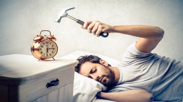 Khoa học chứng minh ngủ nướng vào cuối tuần có thể kéo dài tuổi thọ - Ảnh 2.
