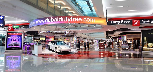 Đằng sau xa hoa dát vàng, là 7 sự thật không thể ngờ về thiên đường Dubai - Ảnh 1.