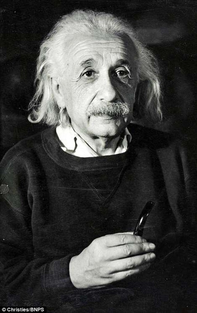 Những bức ảnh tuổi thơ ít người biết của thiên tài vĩ đại bậc nhất thế giới Albert Einstein - Ảnh 3.