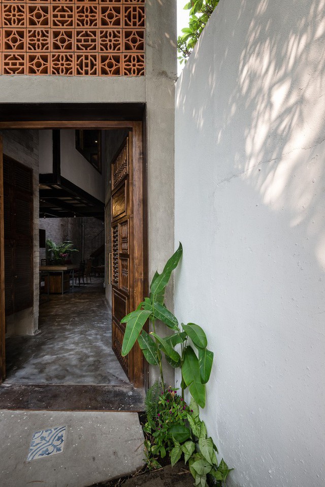 Ngôi nhà trong hẻm nhỏ chỉ bước chân về đã thấy mỏi mệt dừng nơi cánh cửa ở Sài Gòn - Ảnh 4.