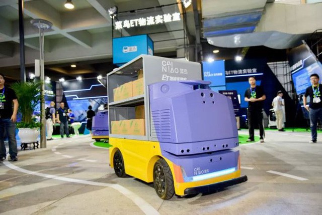Alibaba ra mắt robot giao hàng tự động, an toàn và nhanh chóng với tốc độ di chuyển tối đa 15 km/h - Ảnh 1.