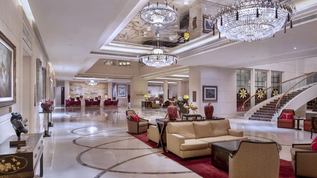 Khách sạn hạng sang St. Regis - Nơi nghỉ lại của Kim Jong-un ở Singapore - Ảnh 1.