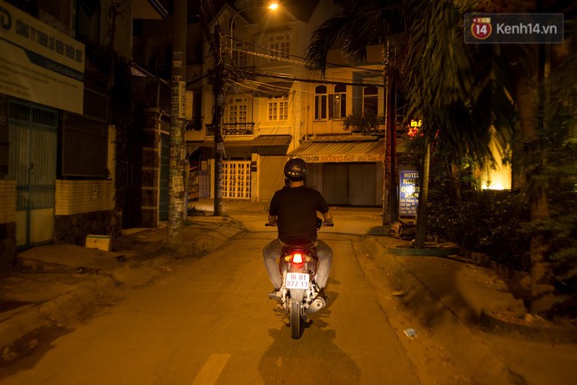 Dịch vụ giao thức ăn đêm ở Sài Gòn tăng cường hoạt động đến gần 3h sáng trong mùa World Cup - Ảnh 12.