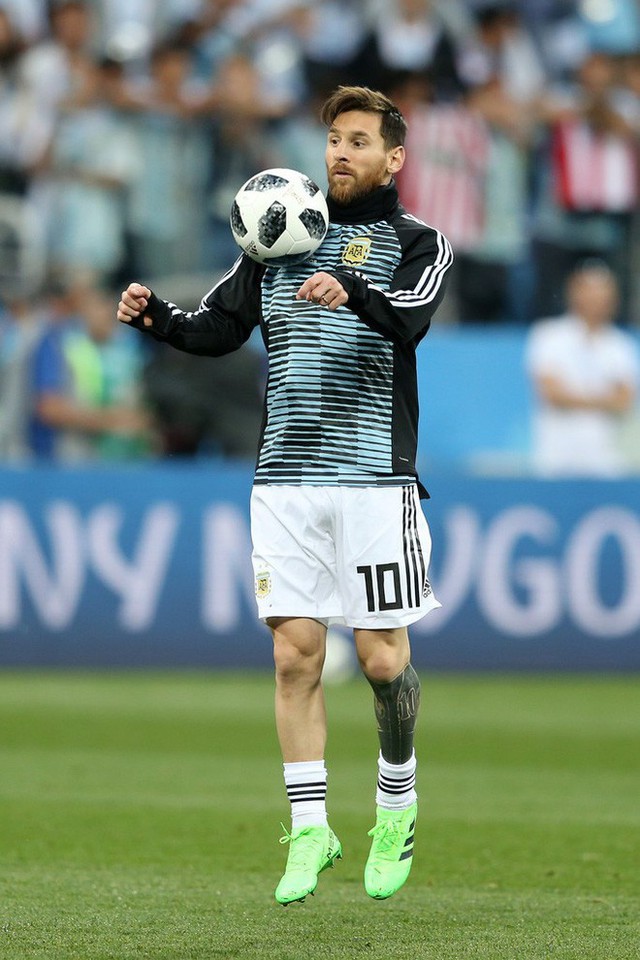 Có một Messi bất lực, đáng thương trong ngày thảm bại của Argentina - Ảnh 6.