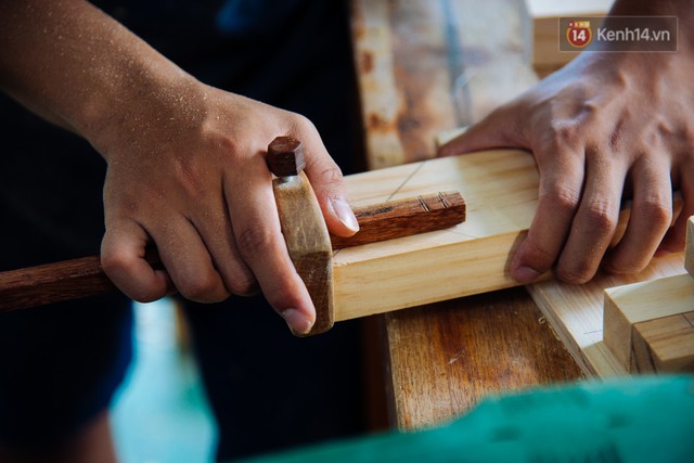 [Sống đẹp] Nhận về những vỏ lốp ô tô hư hỏng và đây là cách mà nhóm bạn trẻ tạo nên một sân chơi cho các em nhỏ ở Bình Phước - Ảnh 11.