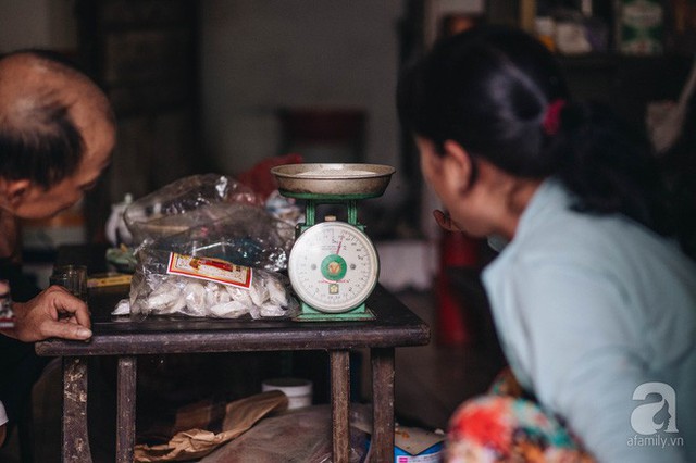 Trà dệt hương sen - thứ trà ủ cả ngàn bông sen Hồ Tây đầy tinh tế của Hà Nội - Ảnh 13. Trà dệt hương sen - thứ trà ủ cả ngàn bông sen Hồ Tây đầy tinh tế của Hà Nội - Ảnh 13.