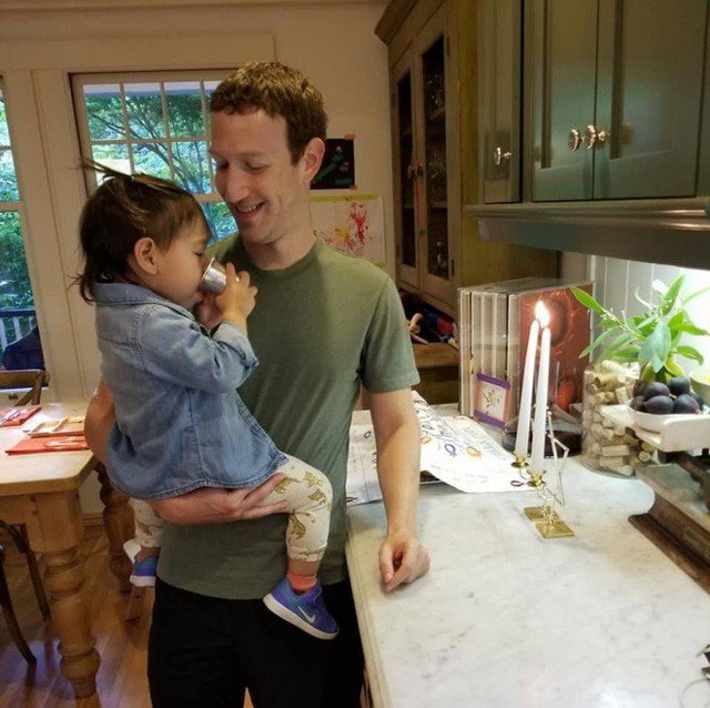  Căn biệt thự hết sức giản dị của tỷ phú Mark Zuckerberg - ông chủ mạng xã hội Facebook  - Ảnh 19.