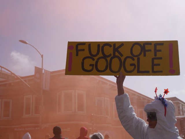 Lợi dụng ứng dụng thuê xe điện Scooter, người biểu tình tại San Francisco dùng xe chặn kín đường để phản đối các công ty công nghệ - Ảnh 6.