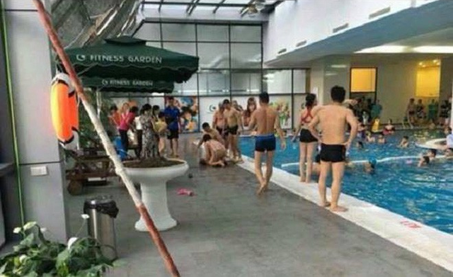 Ban quản lý toà nhà lên tiếng về việc bé trai tử vong ở bể bơi Fitness Garden - Ảnh 1.