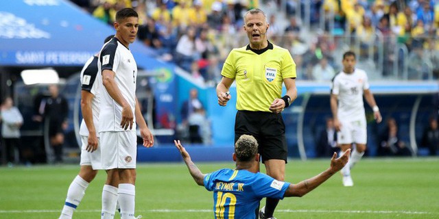  World Cup 2018: Khoa học đằng sau những pha ăn vạ trong bóng đá - Ảnh 2.