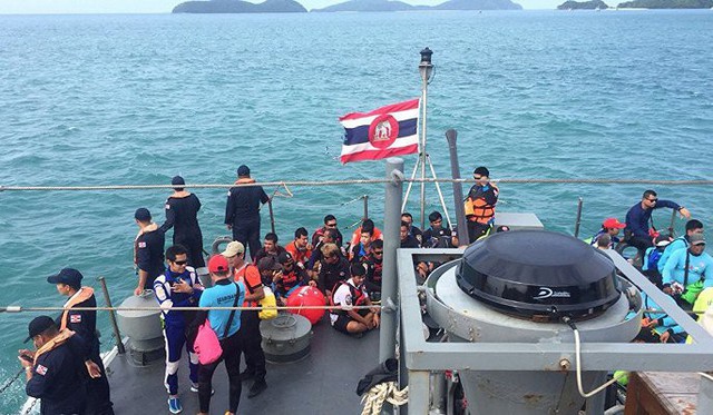 Thảm họa chìm tàu du lịch ở Thái Lan: Số người chết tăng lên 44 - Ảnh 1.