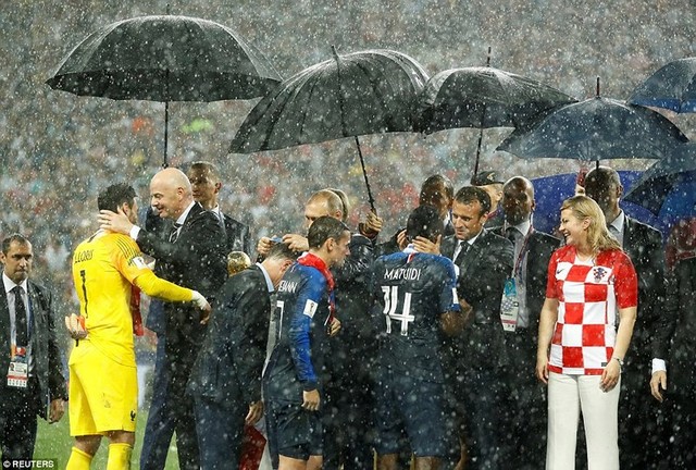 Ông Putin và chuyện hi hữu thời khắc Pháp đăng quang World Cup - Ảnh 14.