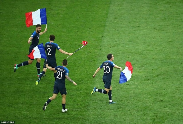 Ông Putin và chuyện hi hữu thời khắc Pháp đăng quang World Cup - Ảnh 3.