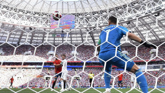 đầu tư giá trị - Real Madrid làm, Barca phá, Man United không cứu nổi TBN trên chấm luân lưu định mệnh - photo đầu tư giá trị - photo 3 15304930751411242972790 - Real Madrid làm, Barca phá, Man United không cứu nổi TBN trên chấm luân lưu định mệnh